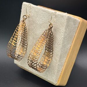VTG 1970s Gold and Copper stacked Petal Leaf Earrings